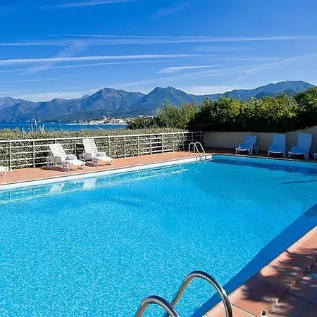 Alta Suarella Apartment